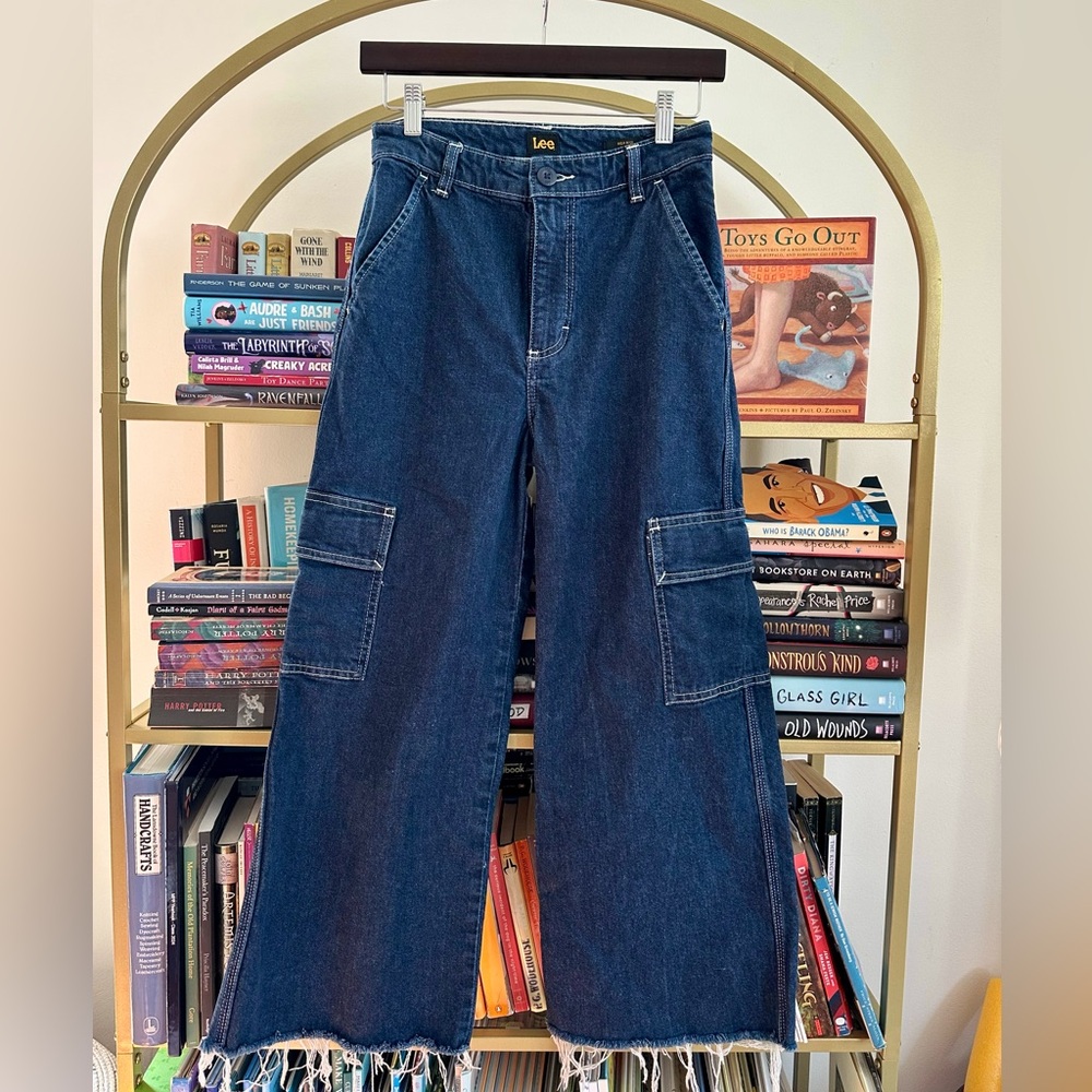 Lee Legendary High Rise A-Line Cargo Pocket Jeans👖